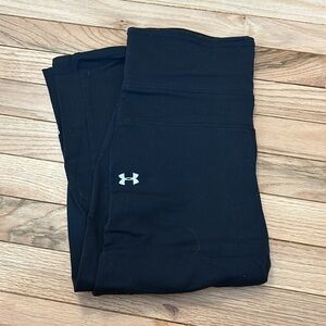 Under Armour, cropped wide leg yoga pants, size small